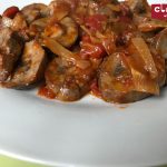Fried-pork-kidneys-with-tomatoes-and-onion