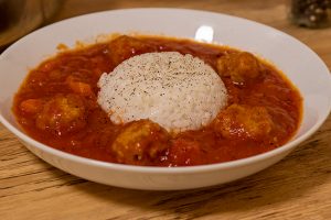 meatballs with tomato sauce and rice