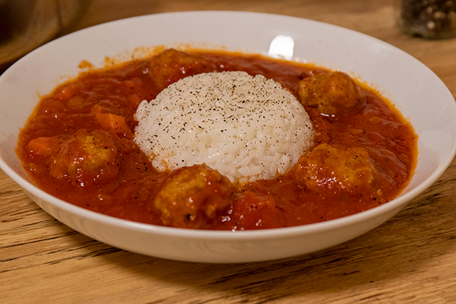 Meatballs with tomato sauce and rice