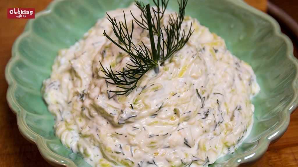 Tzatziki – the famous Greek sauce (dip)