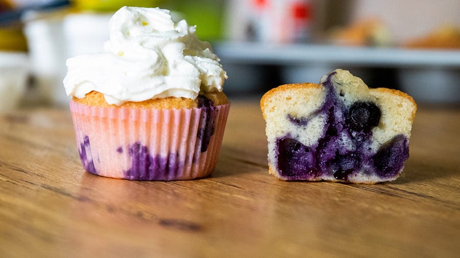 How to make Blueberry MUFFINS – the timeless classic